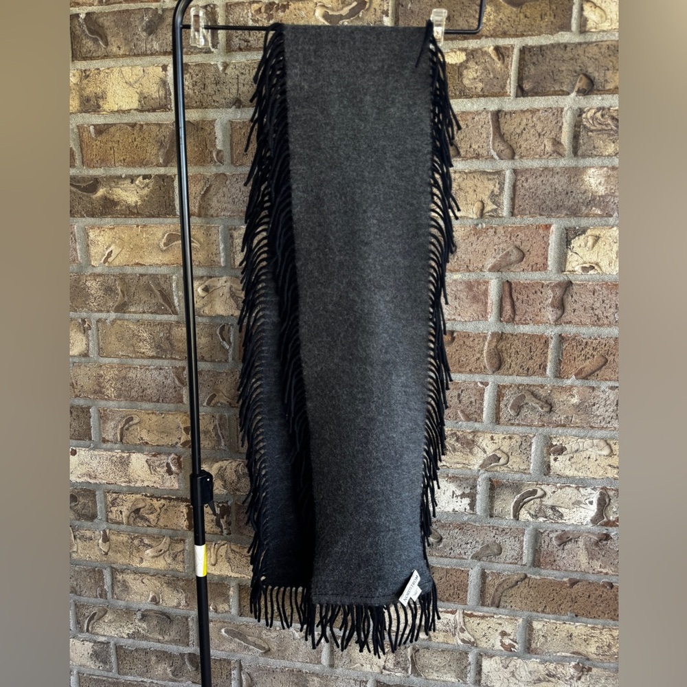 NORDSTROM 100% Cashmere Scarf